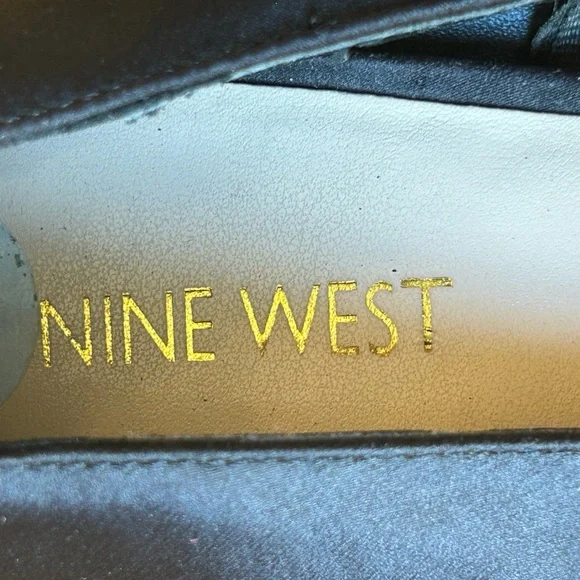 Nine West Black Pumps with Pearl Embellishments - Picture 11 of 13